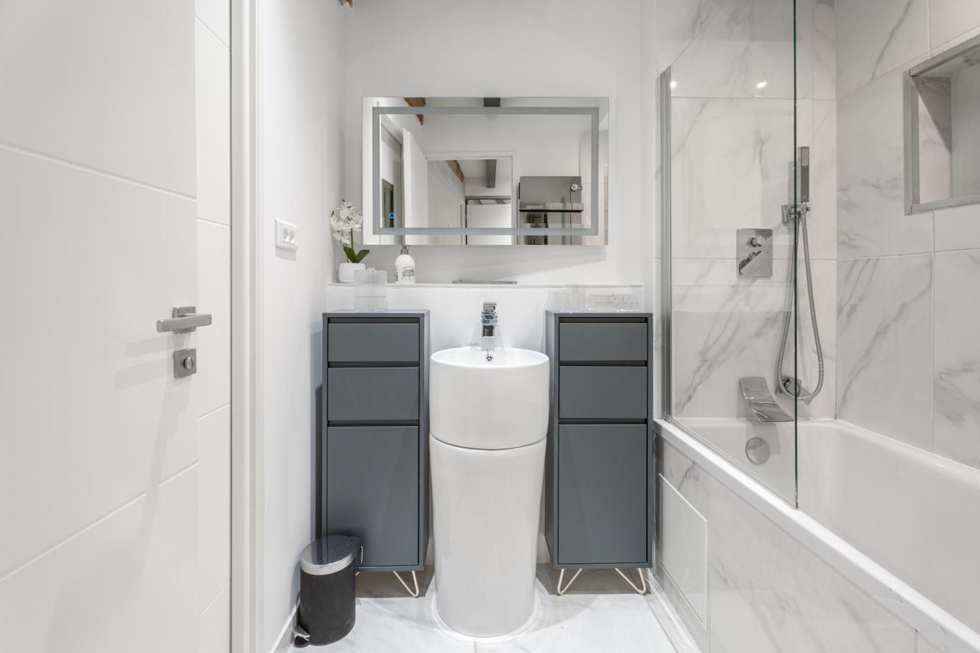 Le Yona Mirabeau - Appartement T3 Atypique Situe Dans Le Centre Ville Historique - Proche Rotonde Aix-en-Provence Ngoại thất bức ảnh